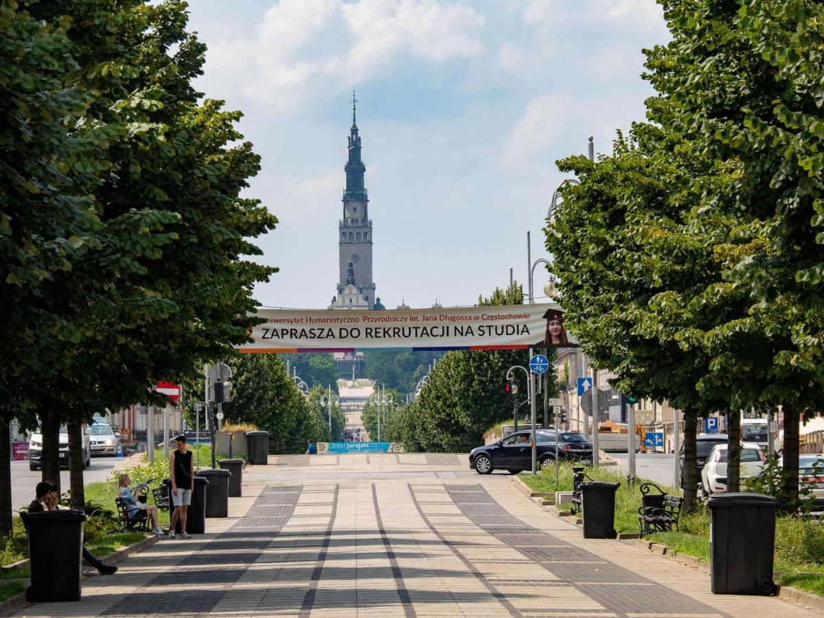 Apartament Classic Comfort Aleja Nmp 8 - Free Parking Apartment Częstochowa Екстериор снимка