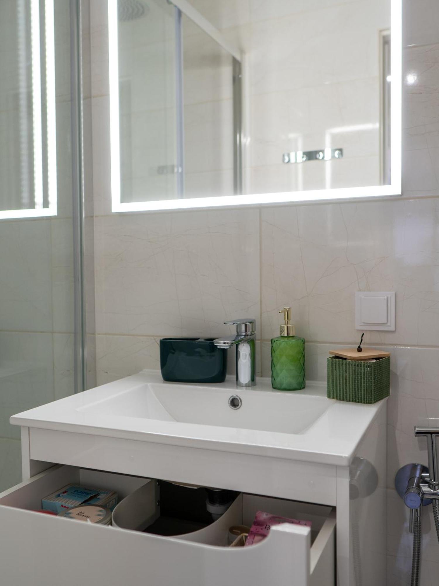 Apartament Classic Comfort Aleja Nmp 8 - Free Parking Częstochowa Екстериор снимка